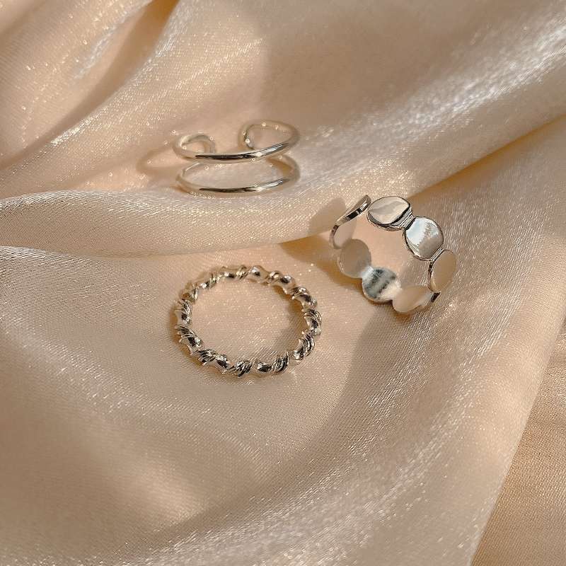 A high-end three-piece set of ring, a niche design for women, fashionable and individual, trendy on Instagram, with a plain ring opening and a cool index finger style Item Picture