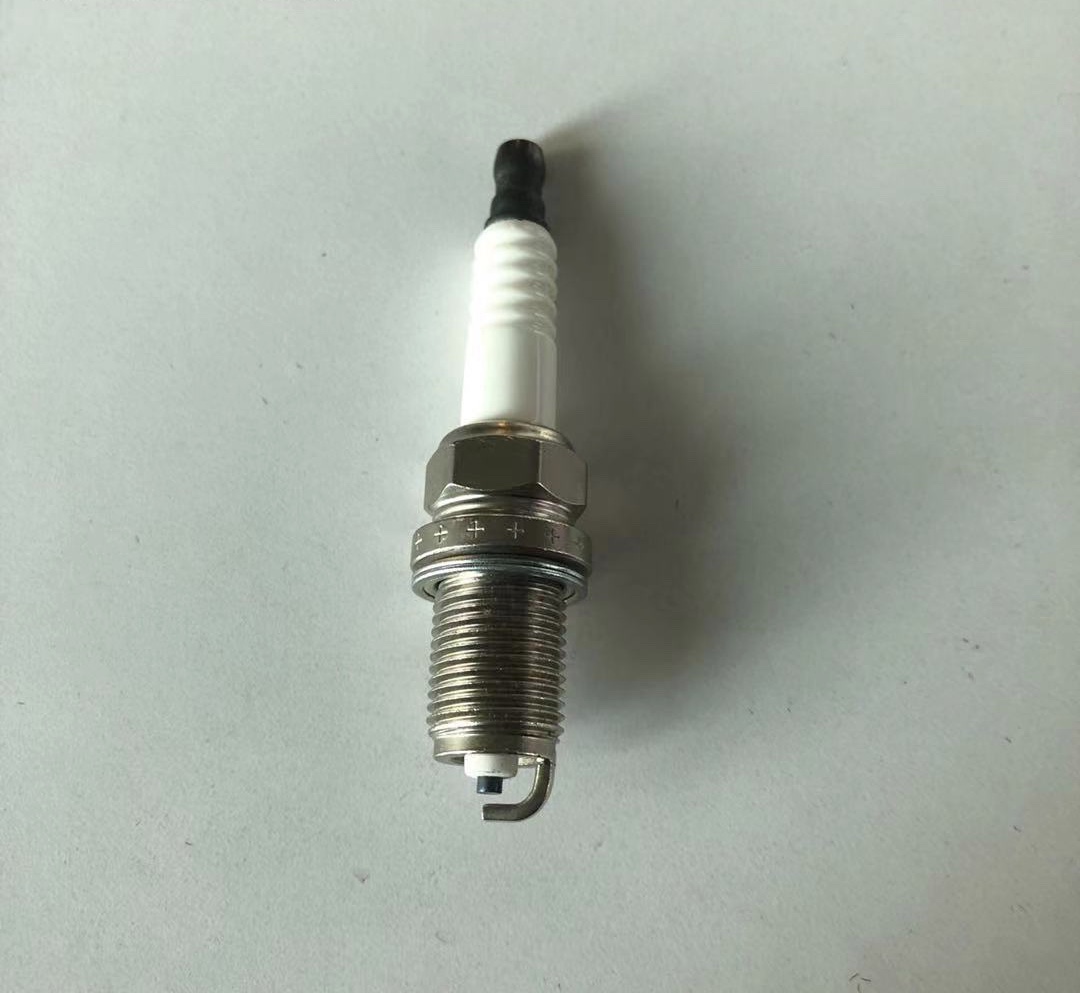 The spark plug 90919-YZZAA is suitable for Toyota vehicles detail image 7