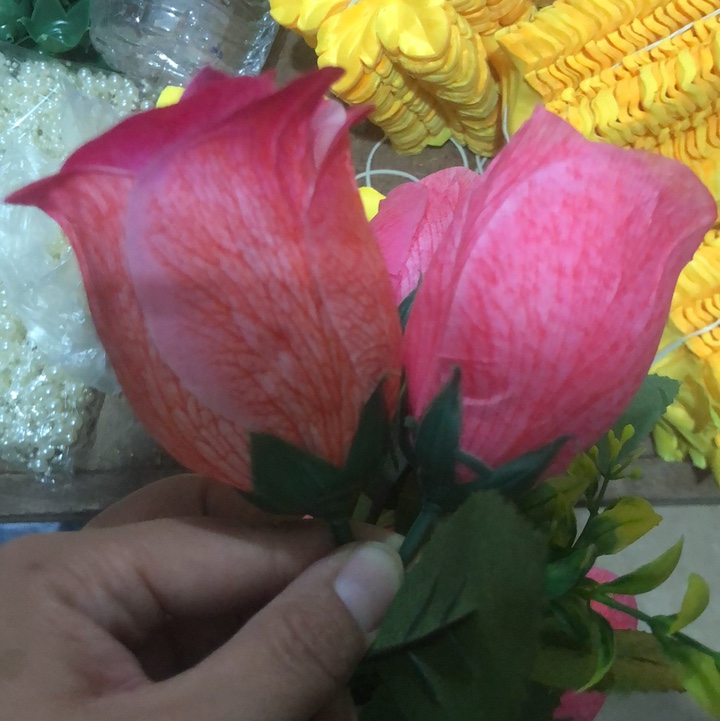 0435-115爱心玫瑰，花中带字，洪色主打，品种多。