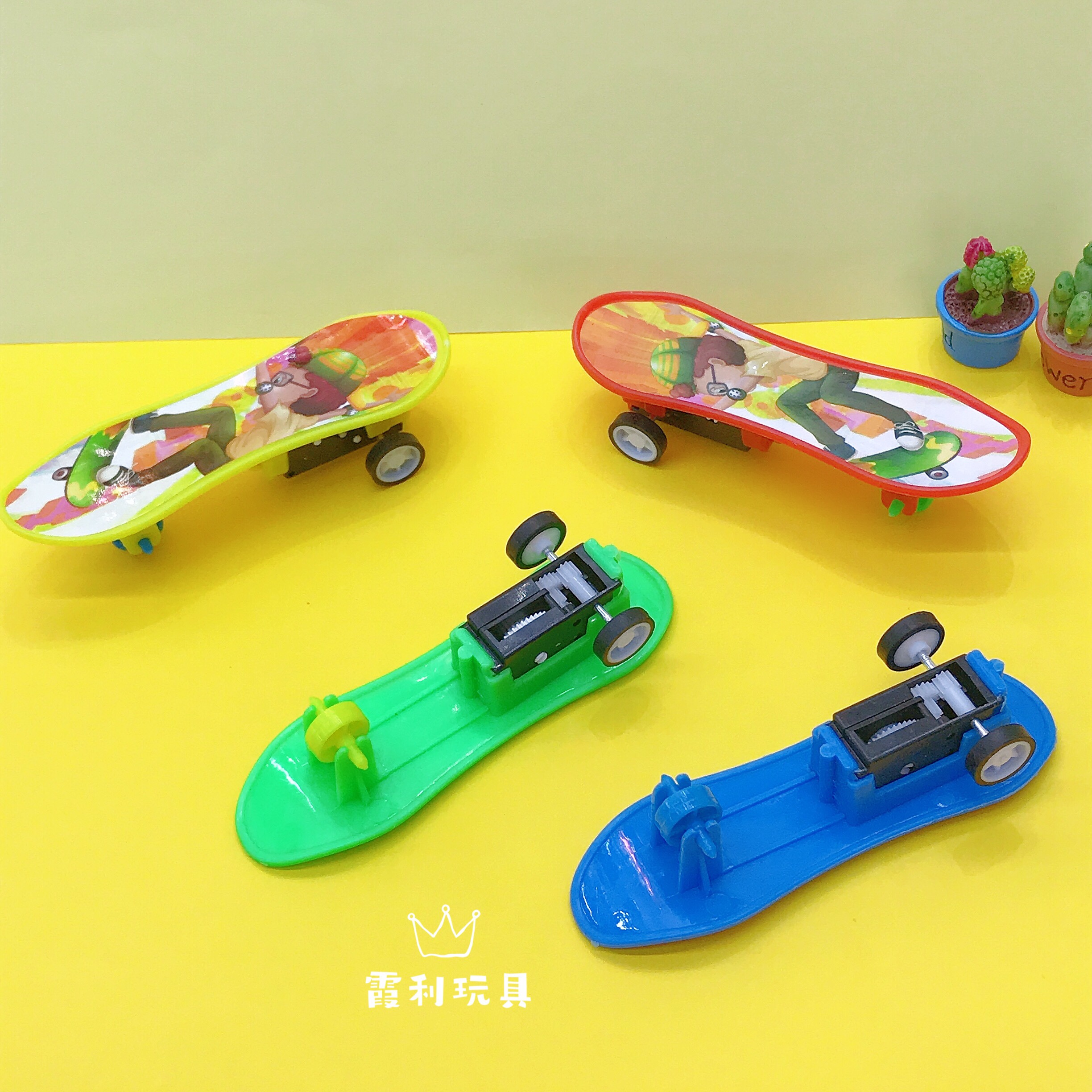 Huili electric scooter, finger skateboard, children's plastic toy gift detail image 2