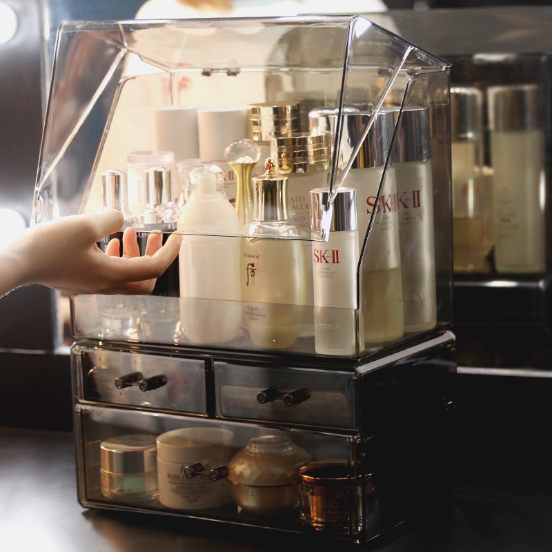 Weiwen showcases the popular dust-proof cosmetic storage box with an acrylic square top, lipstick and skincare product rack, and a transparent dressing table top