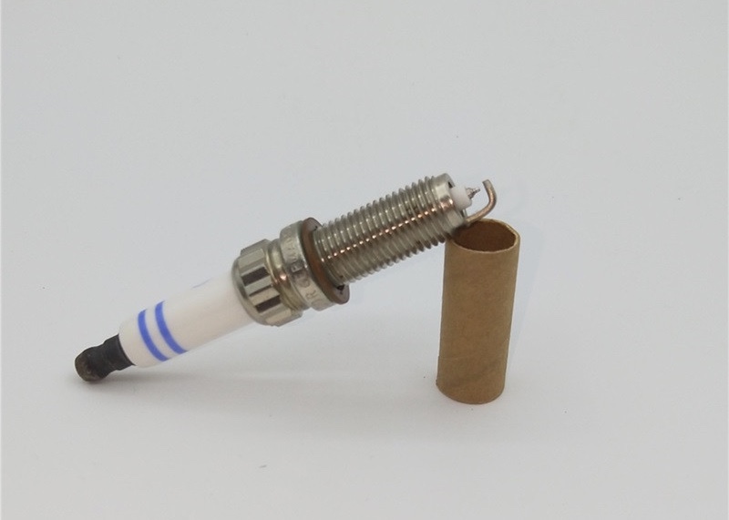 Spark plug 0041596403 is suitable for Mercedes-Benz cars detail image 4
