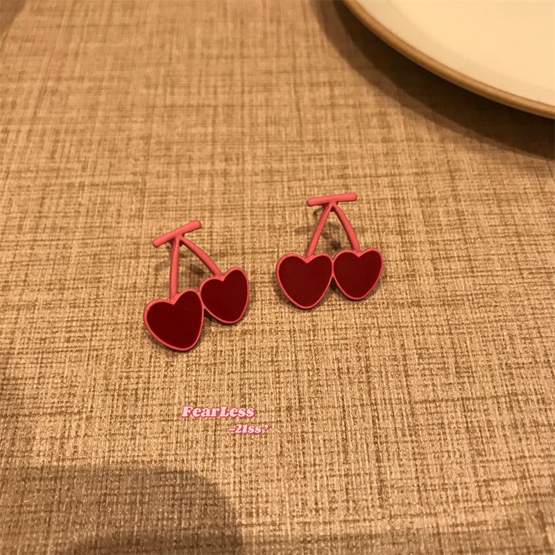 Korean niche double heart-shaped design stud earrings, pink girl summer sweet cherry earrings and earrings 2021 new trend