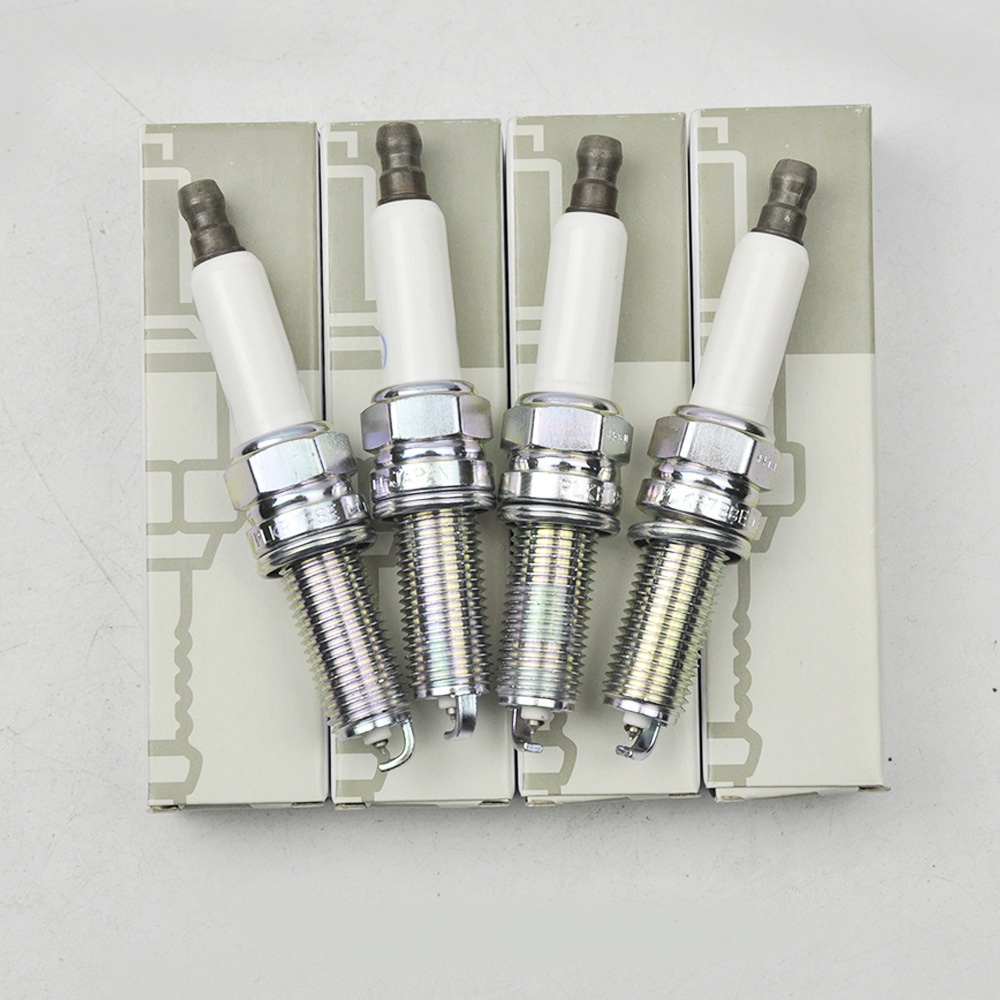 Spark plug 0041594403 is suitable for Mercedes-Benz cars Item Picture