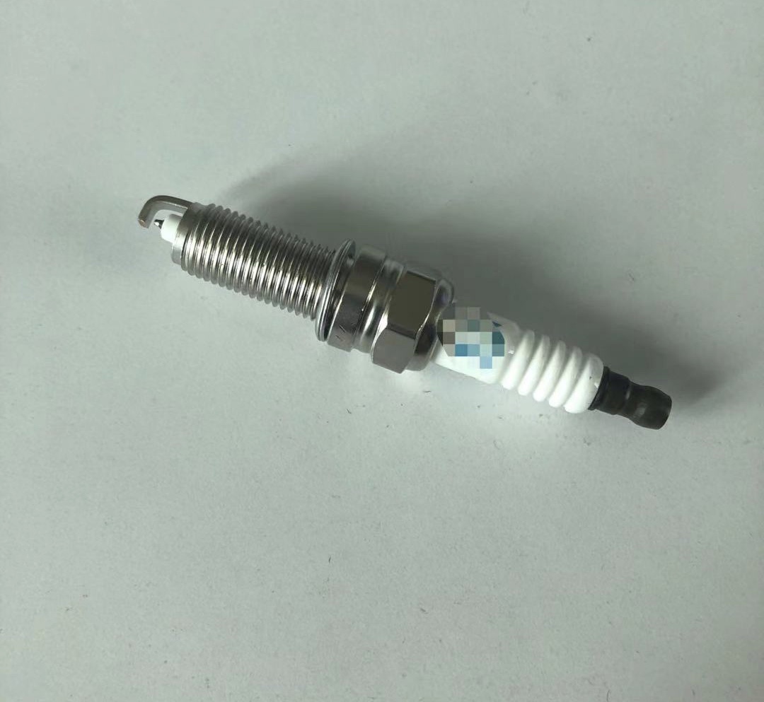 The spark plug 18849-11070 is suitable for modern automobiles detail image 4