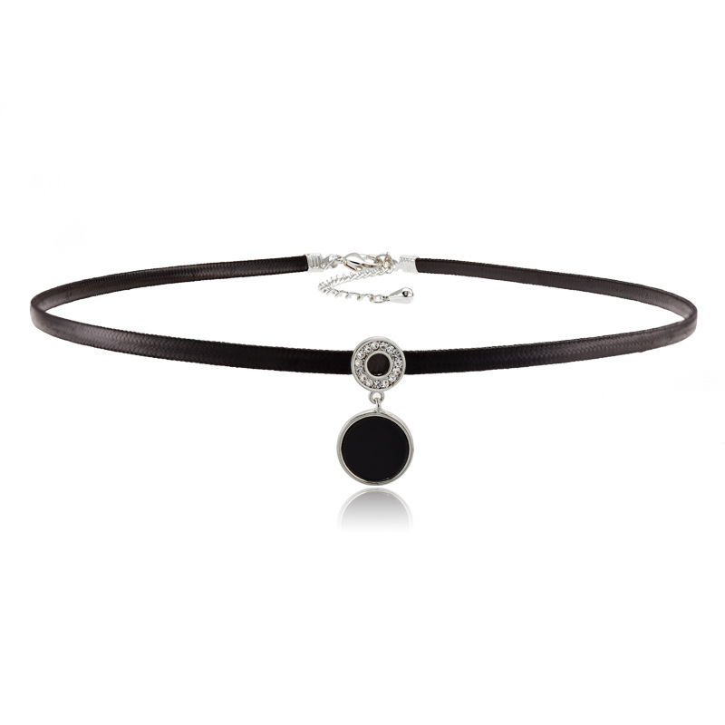FLY925 Korean version choker Neck Chain Female collarbone chain short neck strap Black dark tie Mnet Red decorative necklace trend
