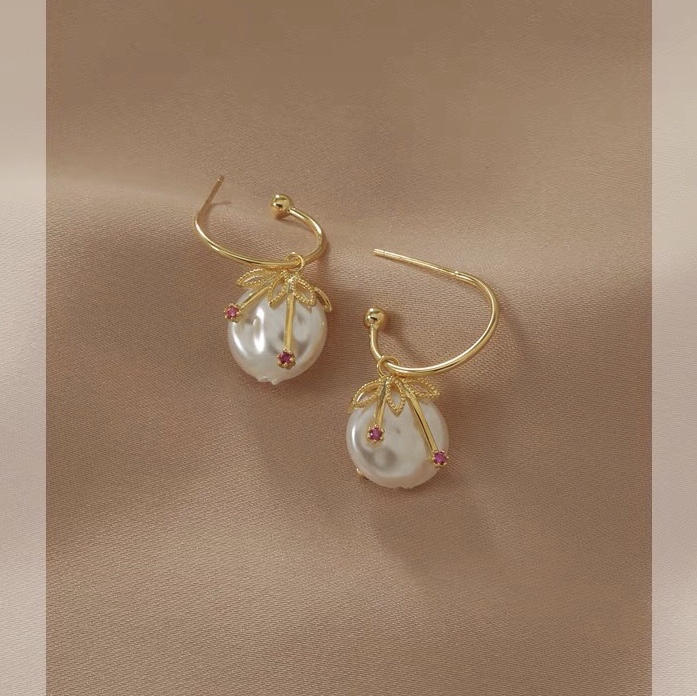 Elegant temperament girl fan childhood fashion fine luxury banquet pearl earrings