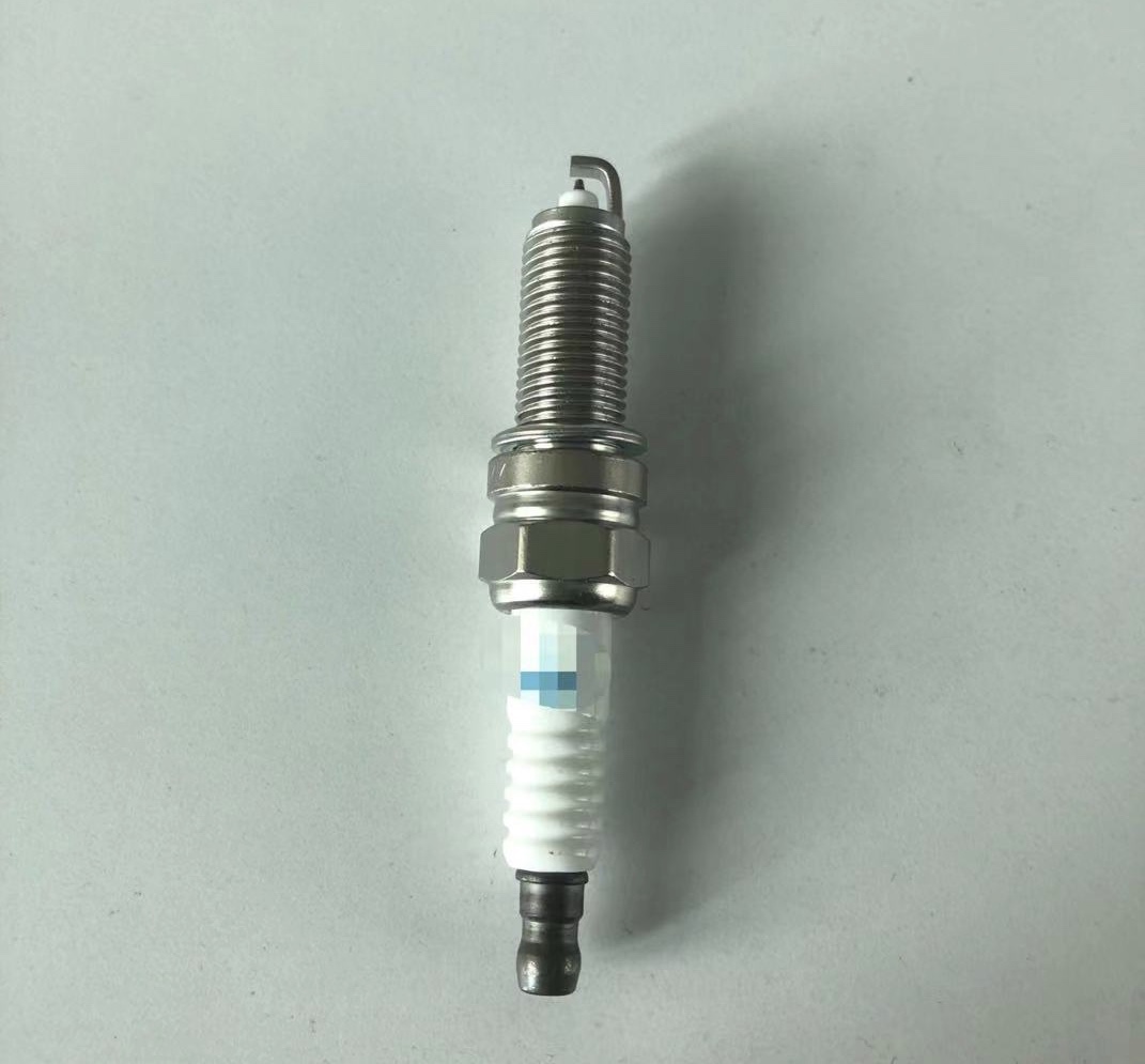 The spark plug 18846-11070 is suitable for modern automobiles detail image 5