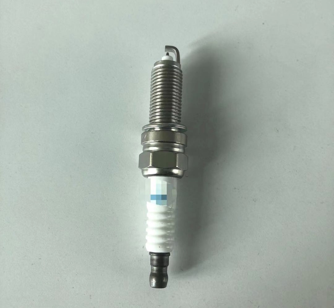 The spark plug 18849-11070 is suitable for modern automobiles detail image 3