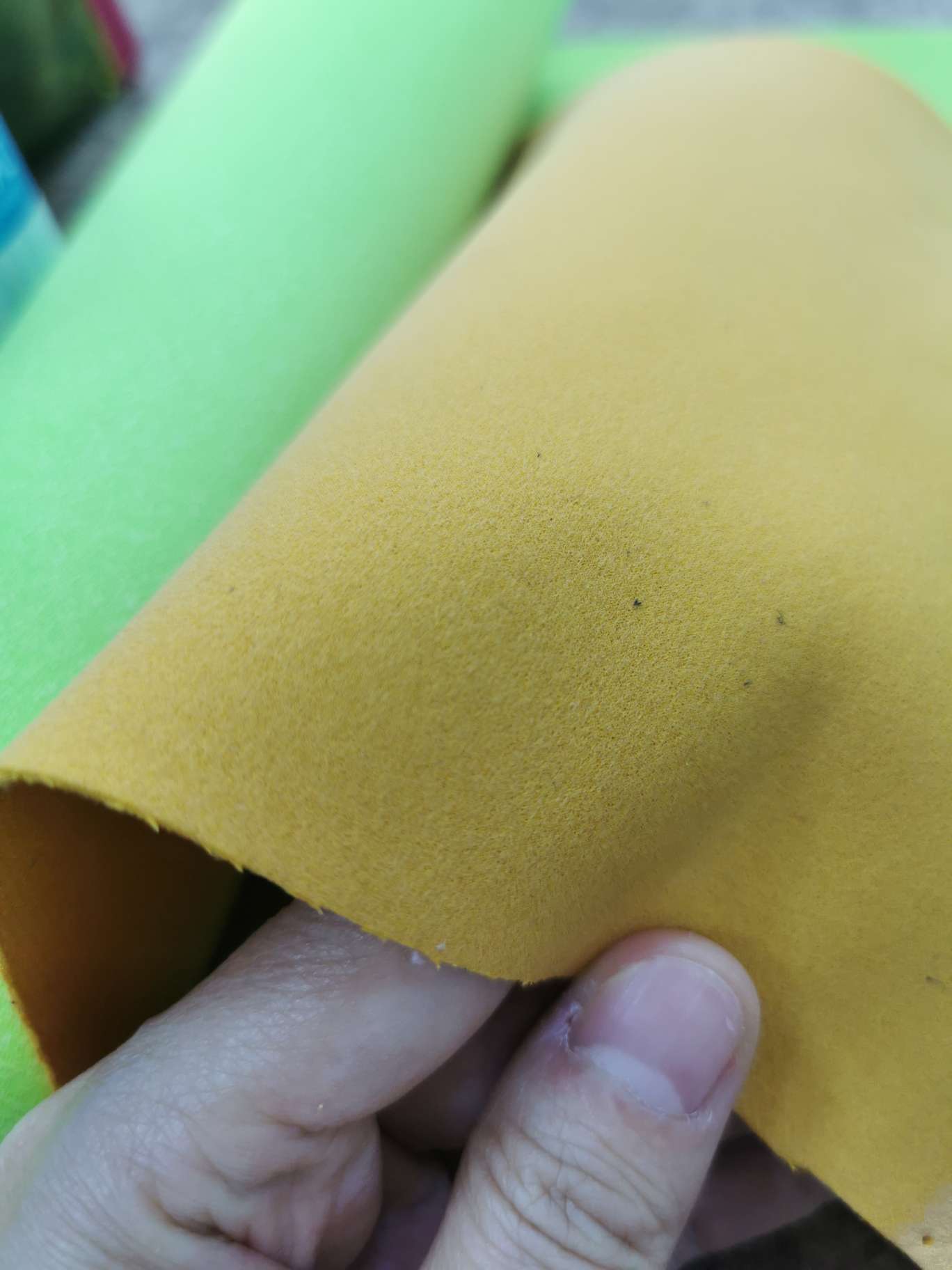 Colored breathable leather details Picture