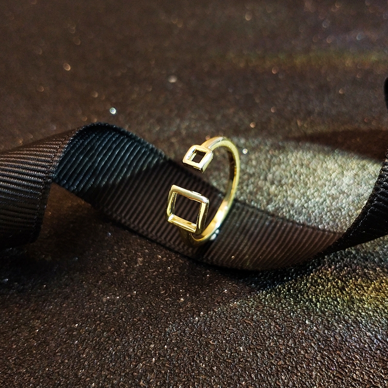 High-grade ring female ring niche design light luxury cold fashion personality index finger ring square ring 53