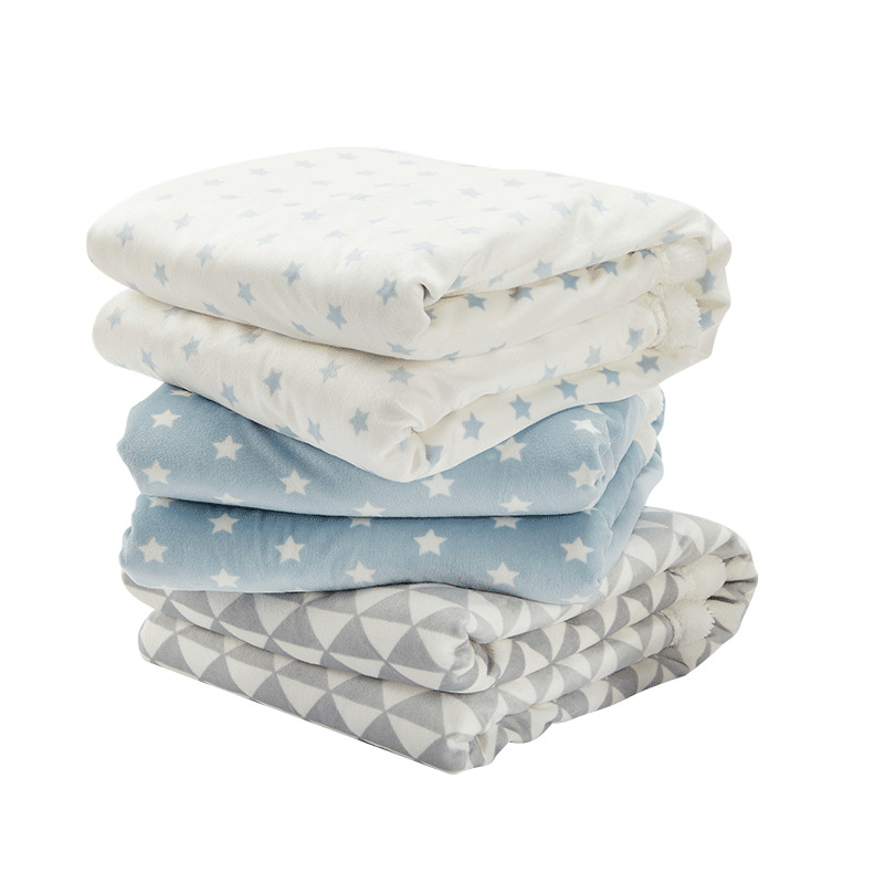 Double-layer thickened blanket for nap, baby and children's kindergarten, velvet + soft cotton fleece detail image 2
