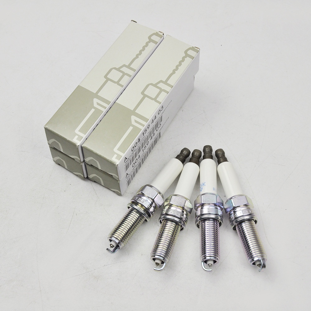 Spark plug 0041594403 is suitable for Mercedes-Benz cars