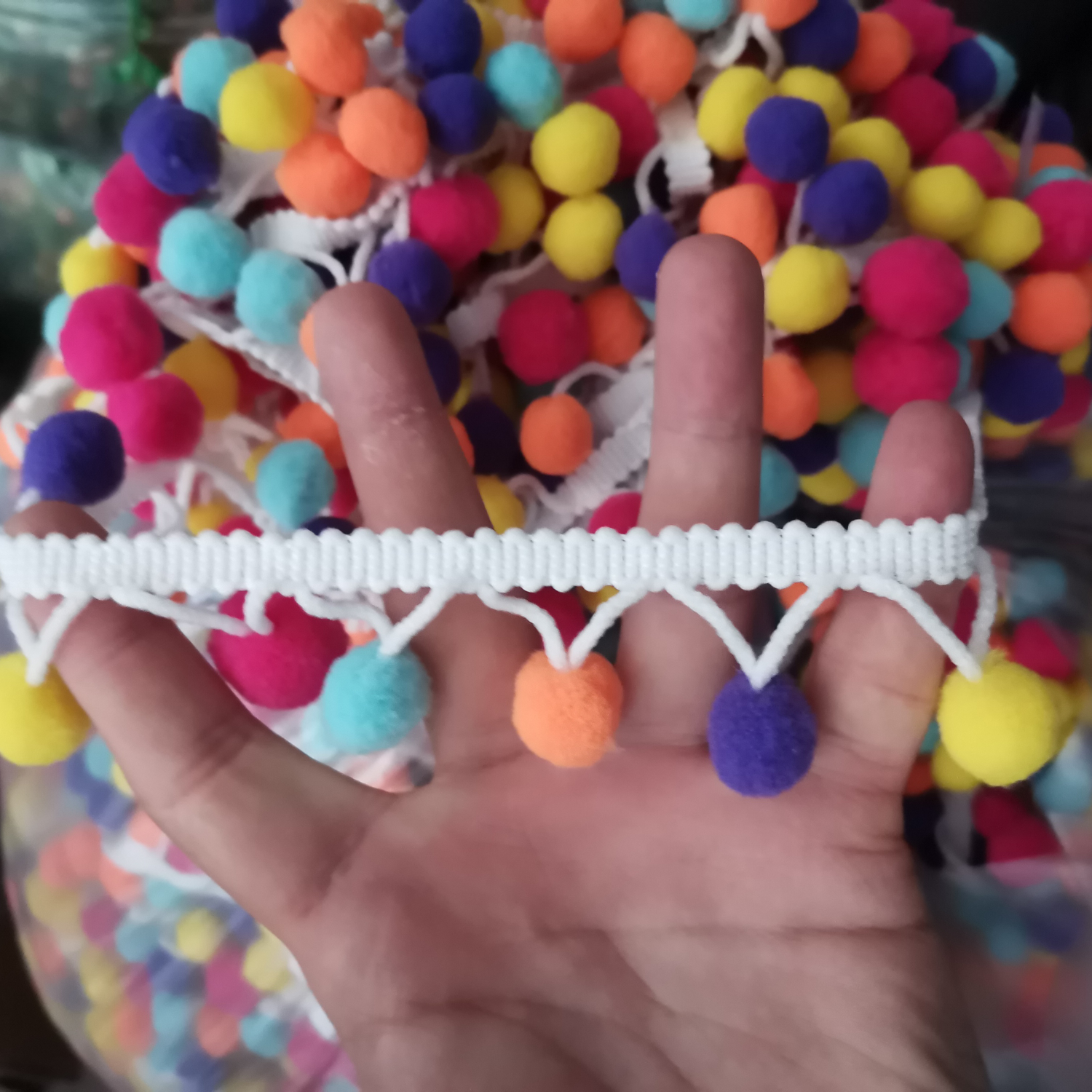 Lace Medium Ball