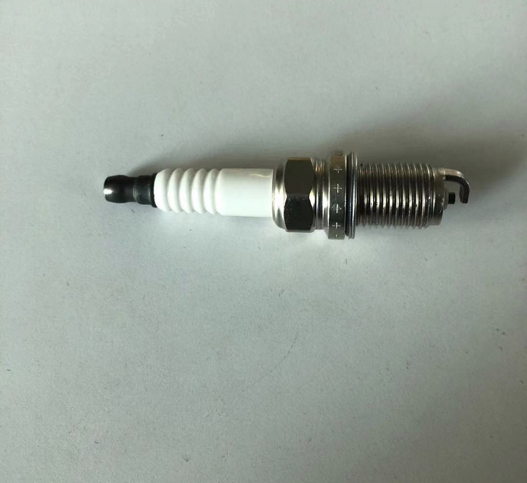 The spark plug 90919-YZZAA is suitable for Toyota vehicles Application Scenario