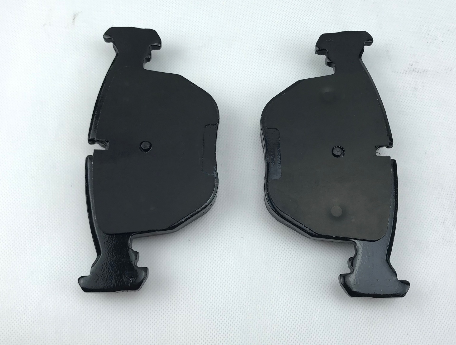 Brake pad 34116761252 is suitable for BMW cars Item Picture