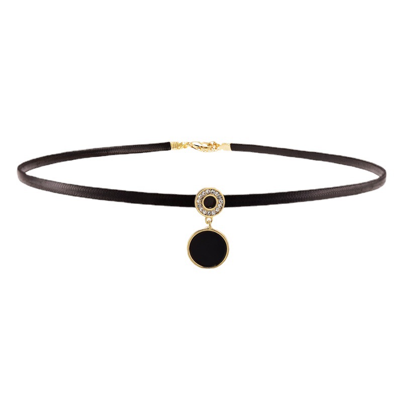 FLY924 Korean choker Neck Chain Female collarbone chain short neck strap Black dark tie Mnet red decorative necklace trend