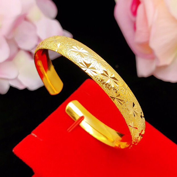 C-button Full star bracelet, brass material, vacuum plating