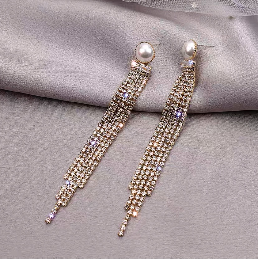 Earrings 542 2022 new advanced sense wedding dress earrings drop female light luxury temperament girl fringe earrings clip earrings tide full figure