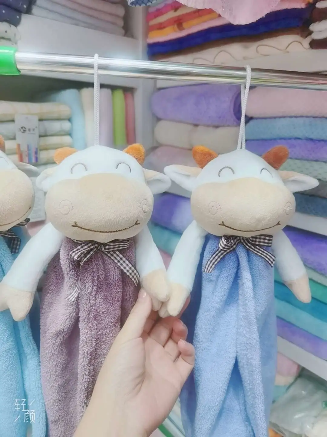 The little Ox zodiac doll hand towel is super absorbent and penetrates the kitchen and bathroom decoration detail image 7