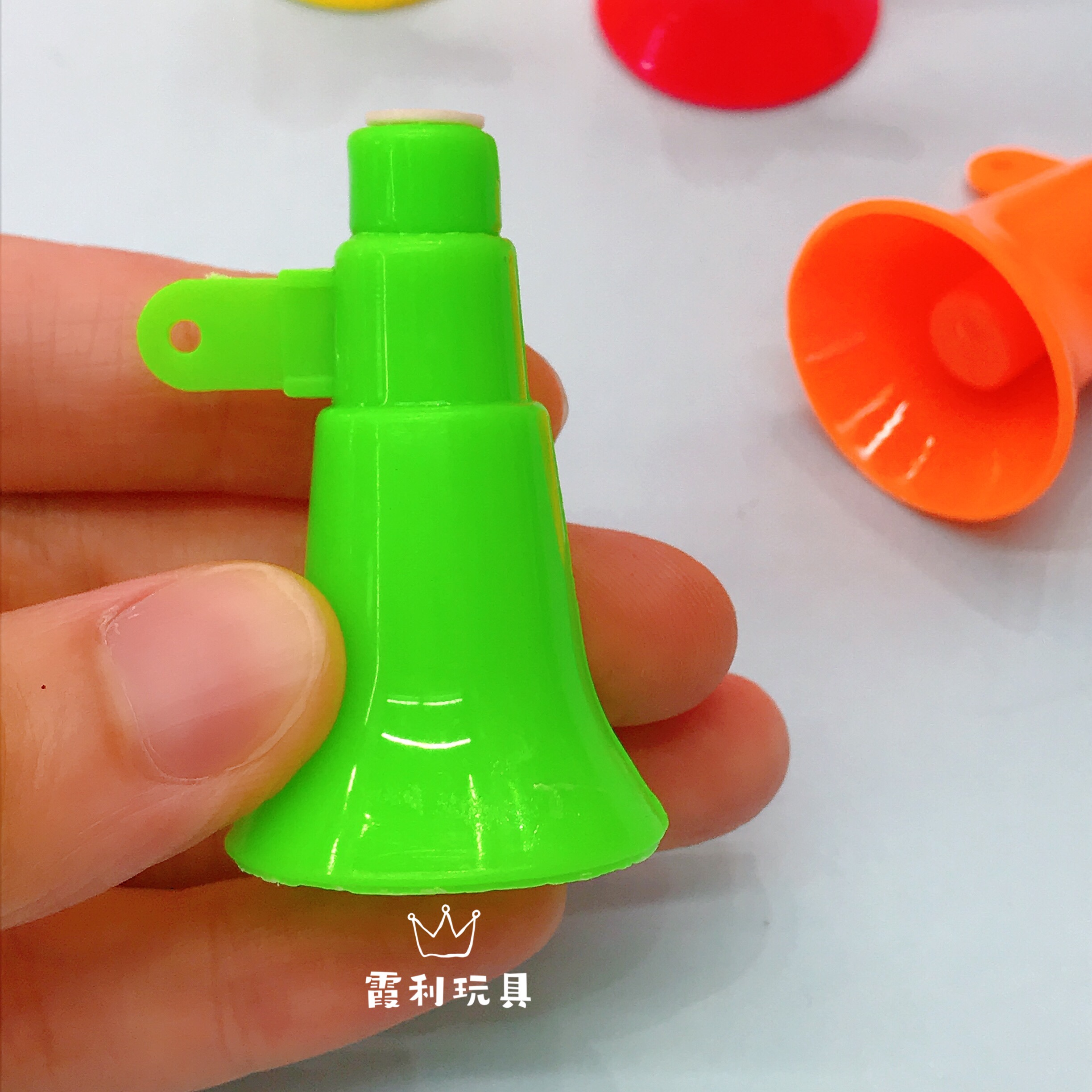 Trumpet Whistle Children's plastic toy giveaway gacha detail image 3