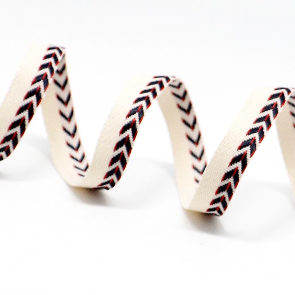 Various specifications: Webbing factory supply double splicing arrow polyester jacquard webbing accessories diamond webbing 52#
