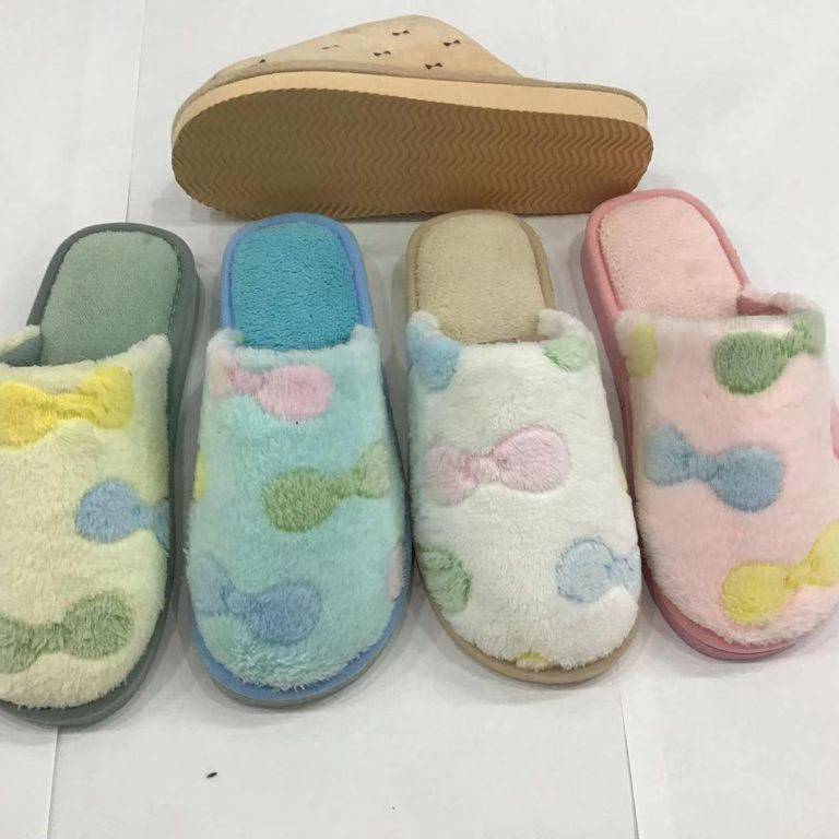 New best-selling cotton slippers for women, winter home use, indoor couple, anti-slip fleece, 35