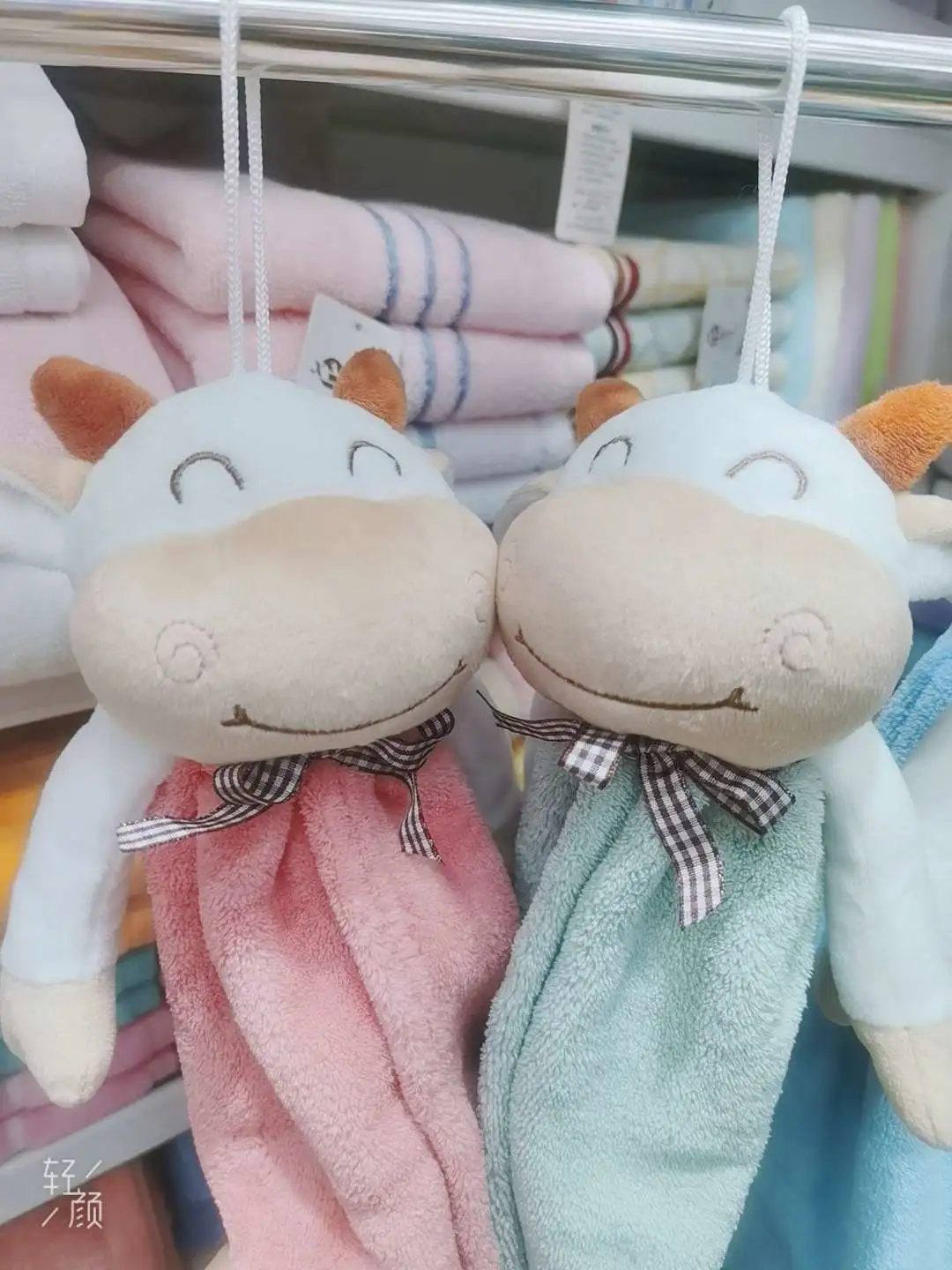 The little Ox zodiac doll hand towel is super absorbent and penetrates the kitchen and bathroom decoration detail image 3