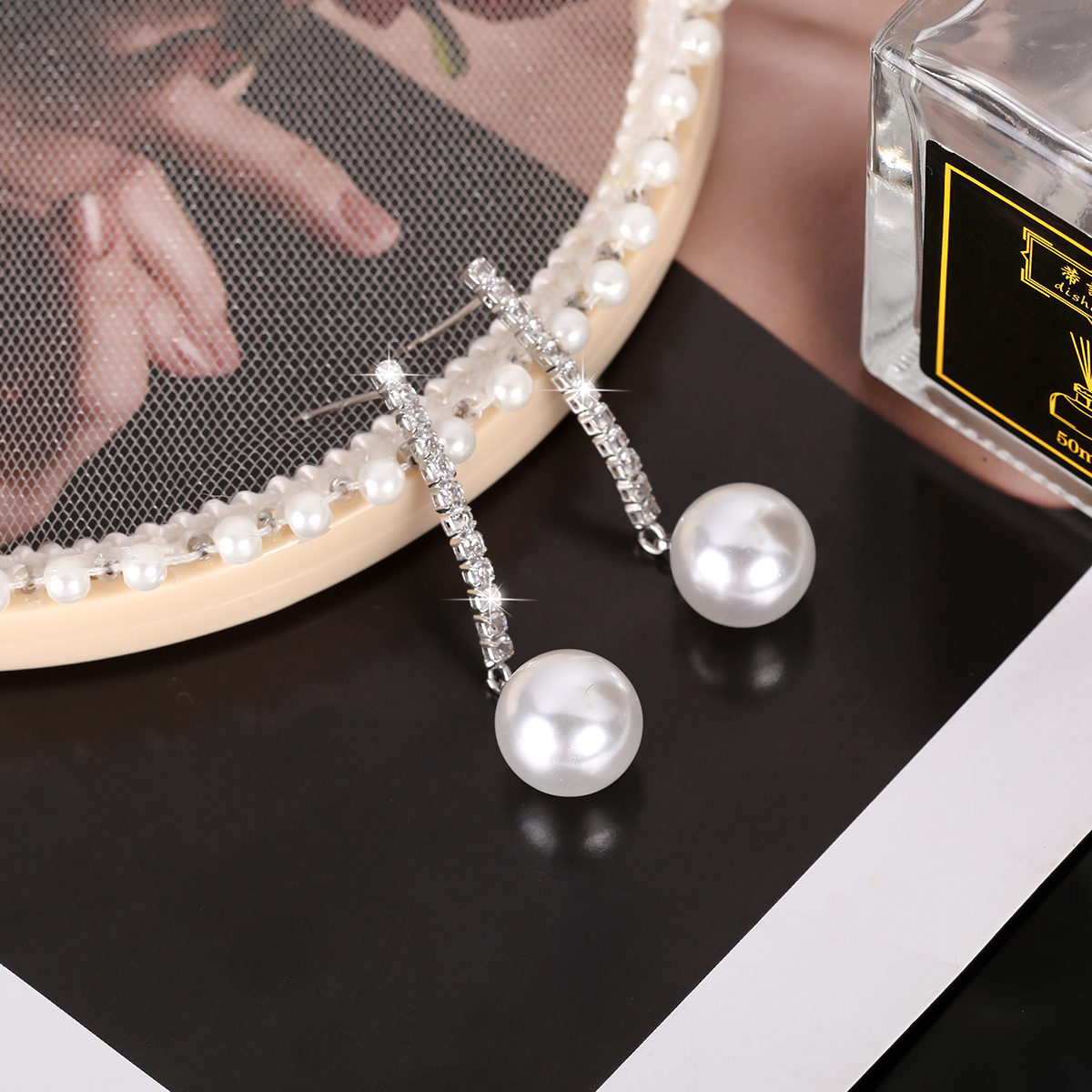 韩国新款优雅气质流苏耳环时尚高级感简约百搭耳饰女韩国时尚设计感耳坠镶钻耳钉气质简4约耳饰新品款优雅气质流苏耳环4703