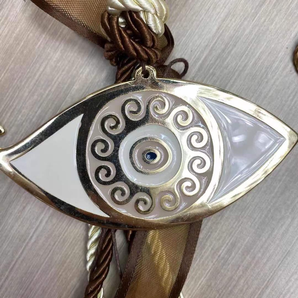 Eye pendant