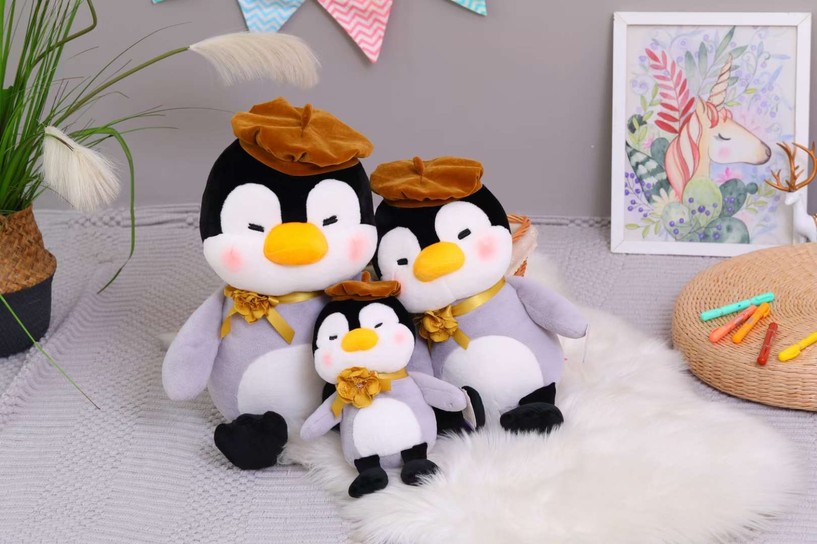 Dreamy plush toy 35-centimeter hat, cute penguin, cute plush pillow doll detail image 2