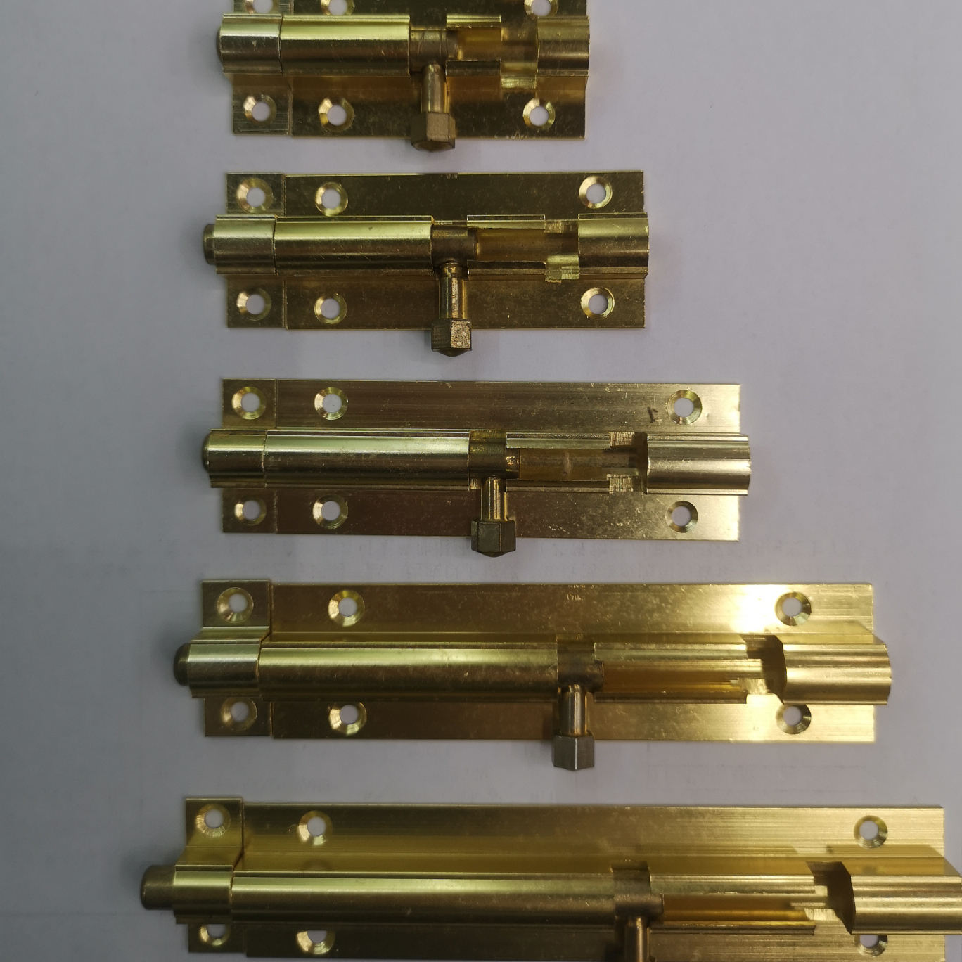 Golden aluminium pin 4"