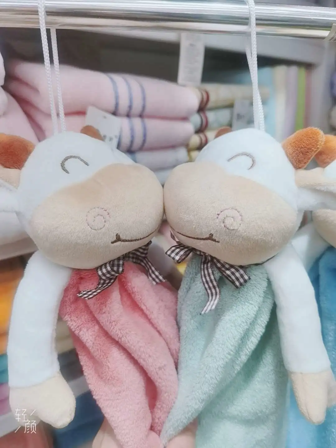 The little Ox zodiac doll hand towel is super absorbent and penetrates the kitchen and bathroom decoration detail image 1