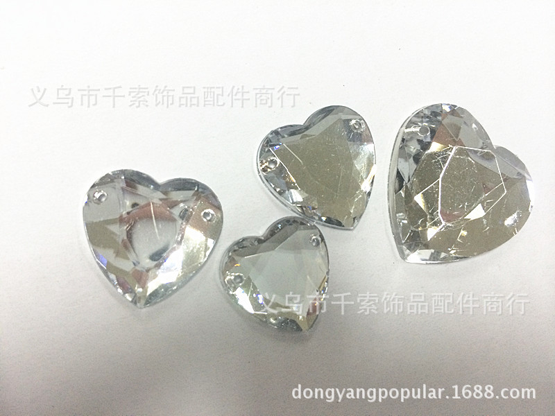 8 square heart-shaped double holes Item Picture