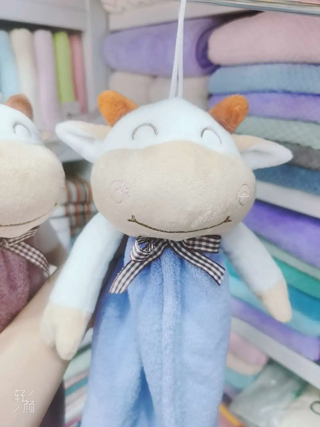 The little Ox zodiac doll hand towel is super absorbent and penetrates the kitchen and bathroom decoration detail image 2