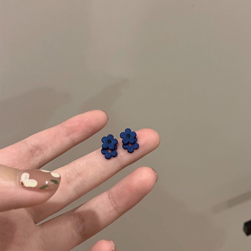 Korean star stud earrings simple cold wind stitching new Korean version of ins earrings beautiful simple in the wind cute sweet small ear piercing cute personality sweet bow thumbnail