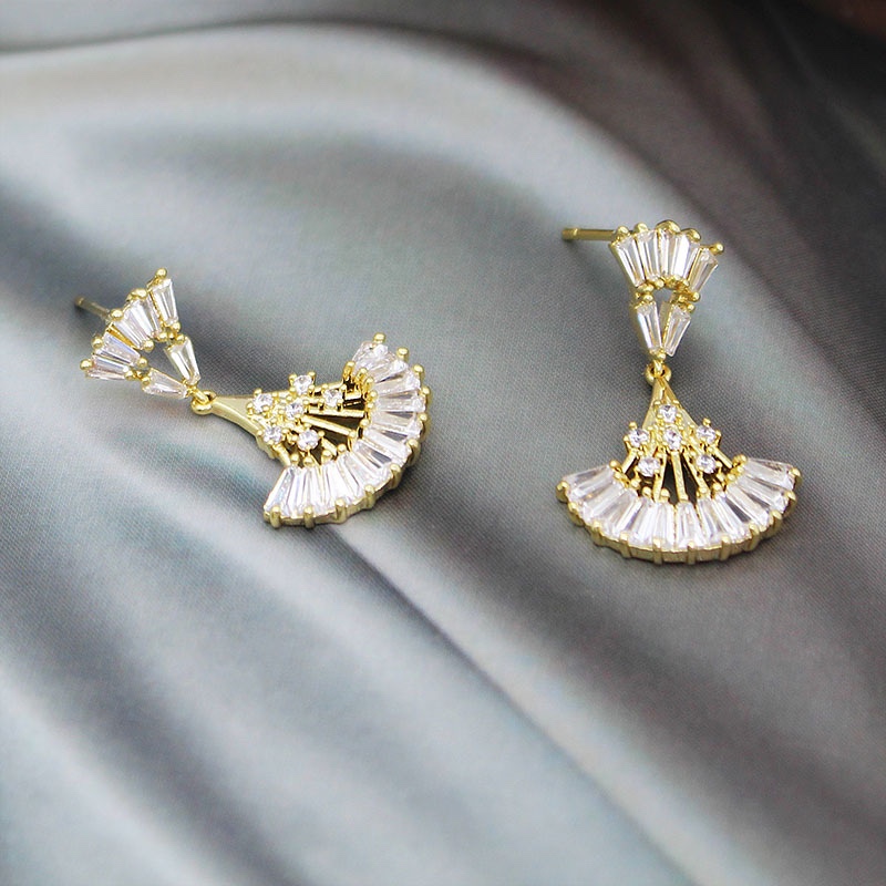 Fan zirconia copper earrings elegant delicate small dazzle jewelry 082