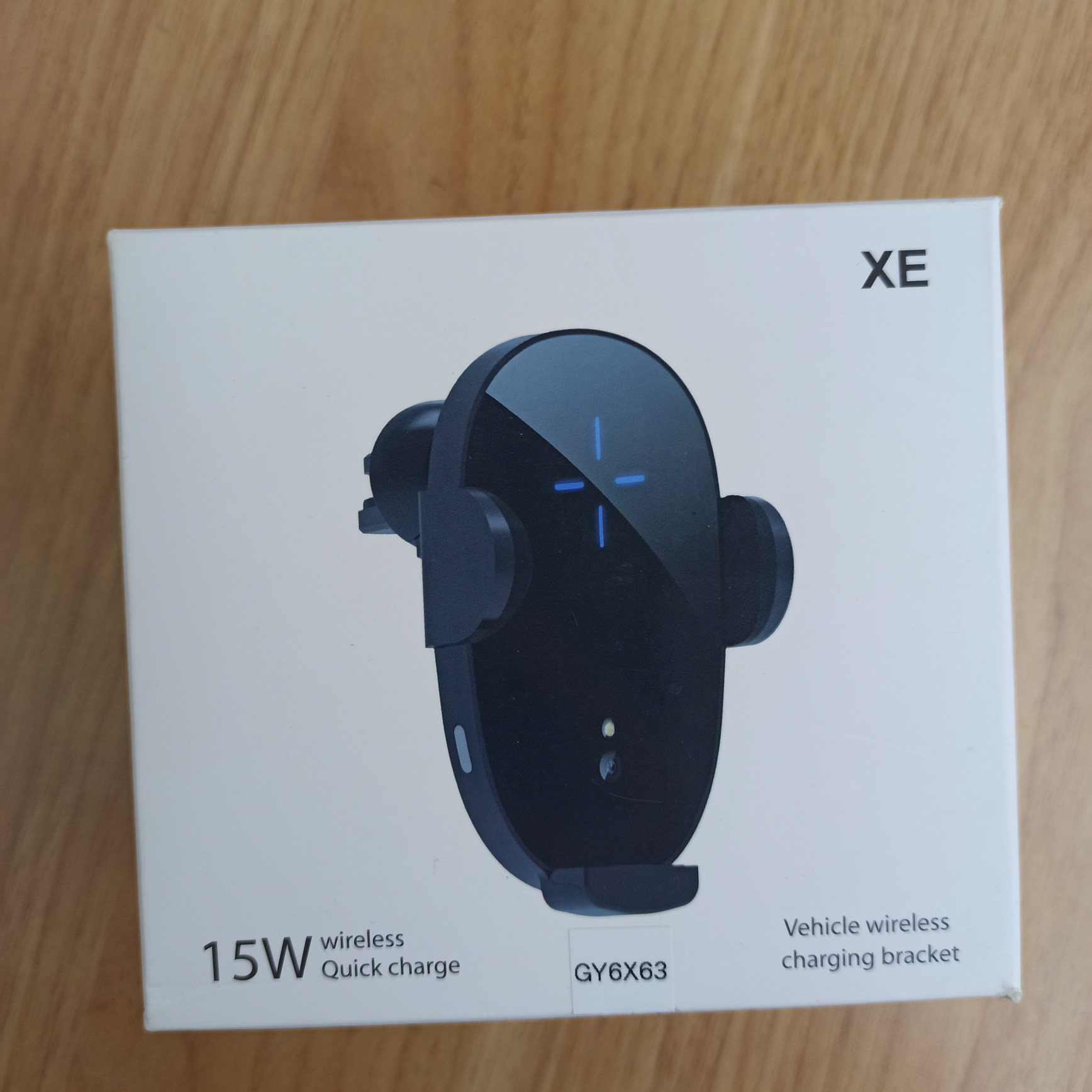 车载手机架无线充电器仪表台创意磁吸式车用自动感应出风口汽车导