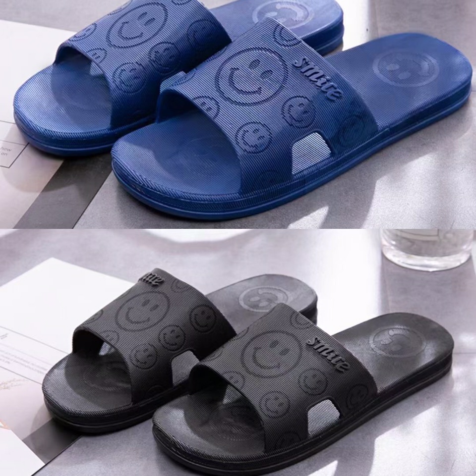 Home slippers for anti-slip in the bathroom