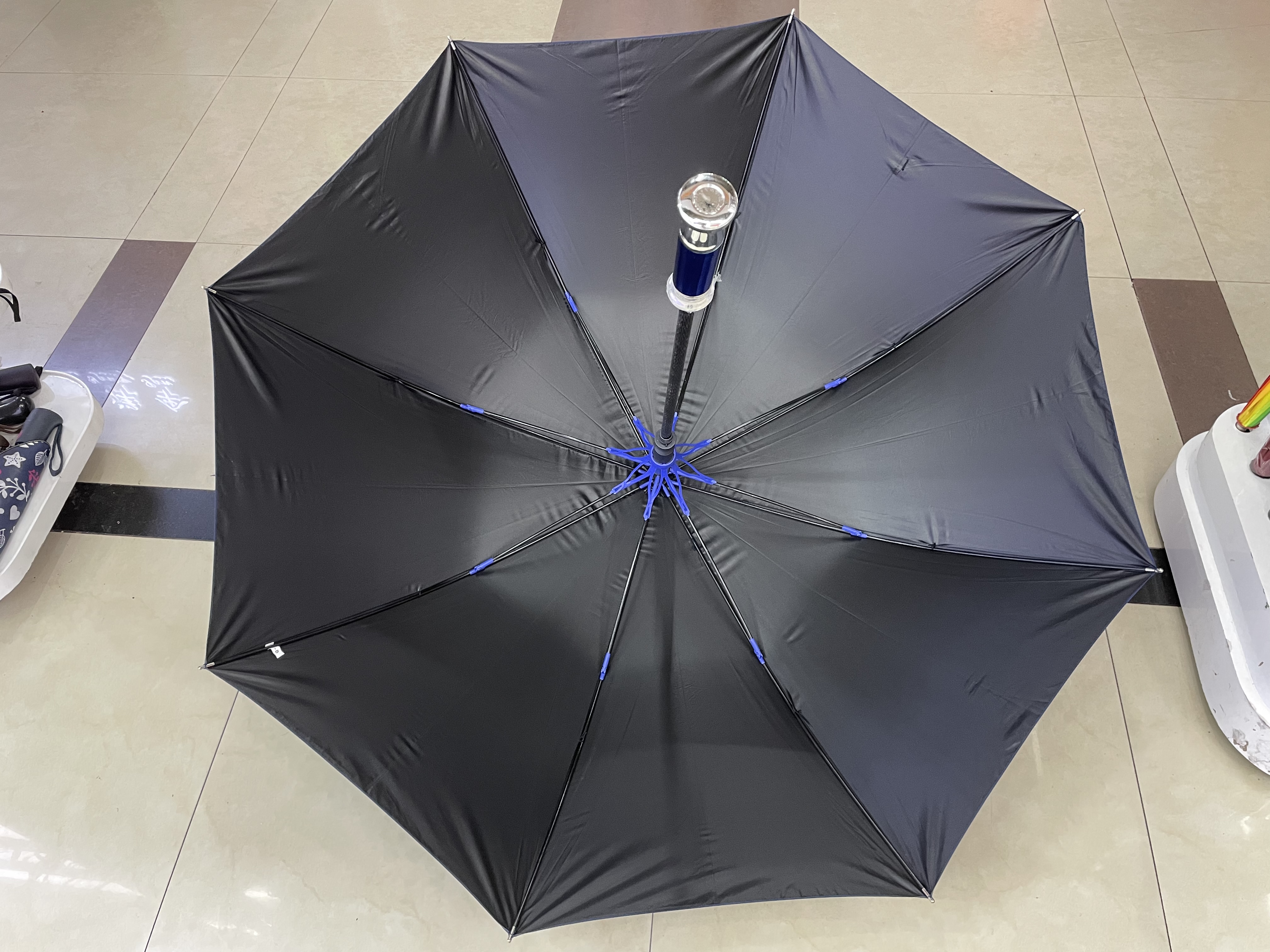 晴雨伞实物图