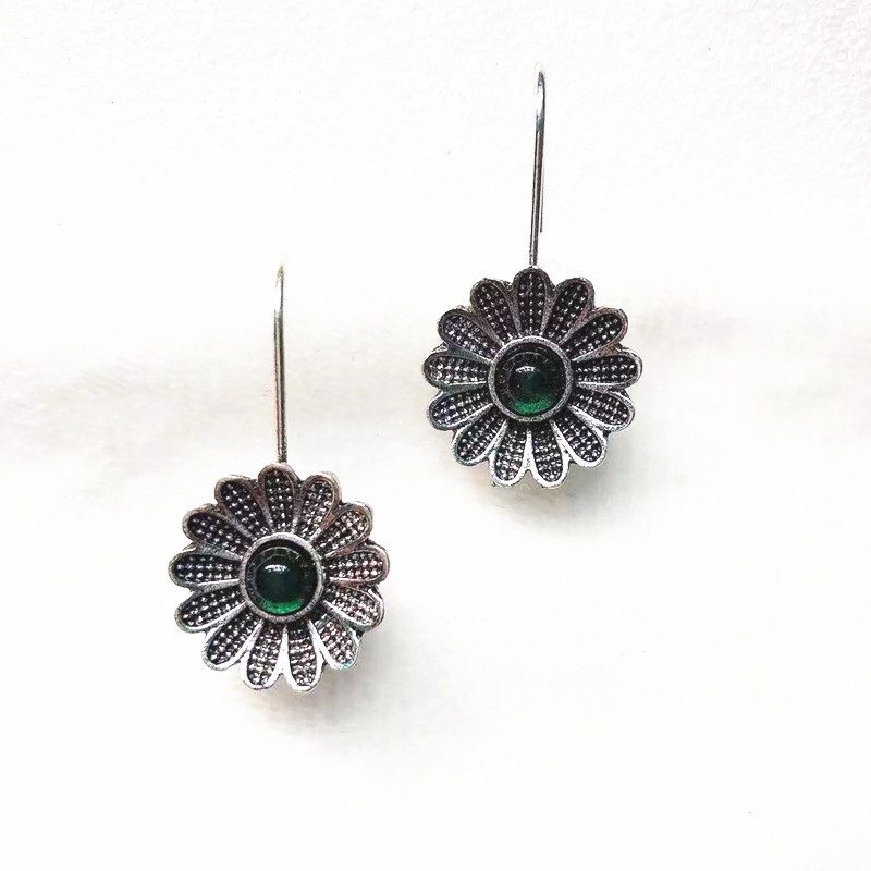 Vintage silver flower ear hook, French charm.