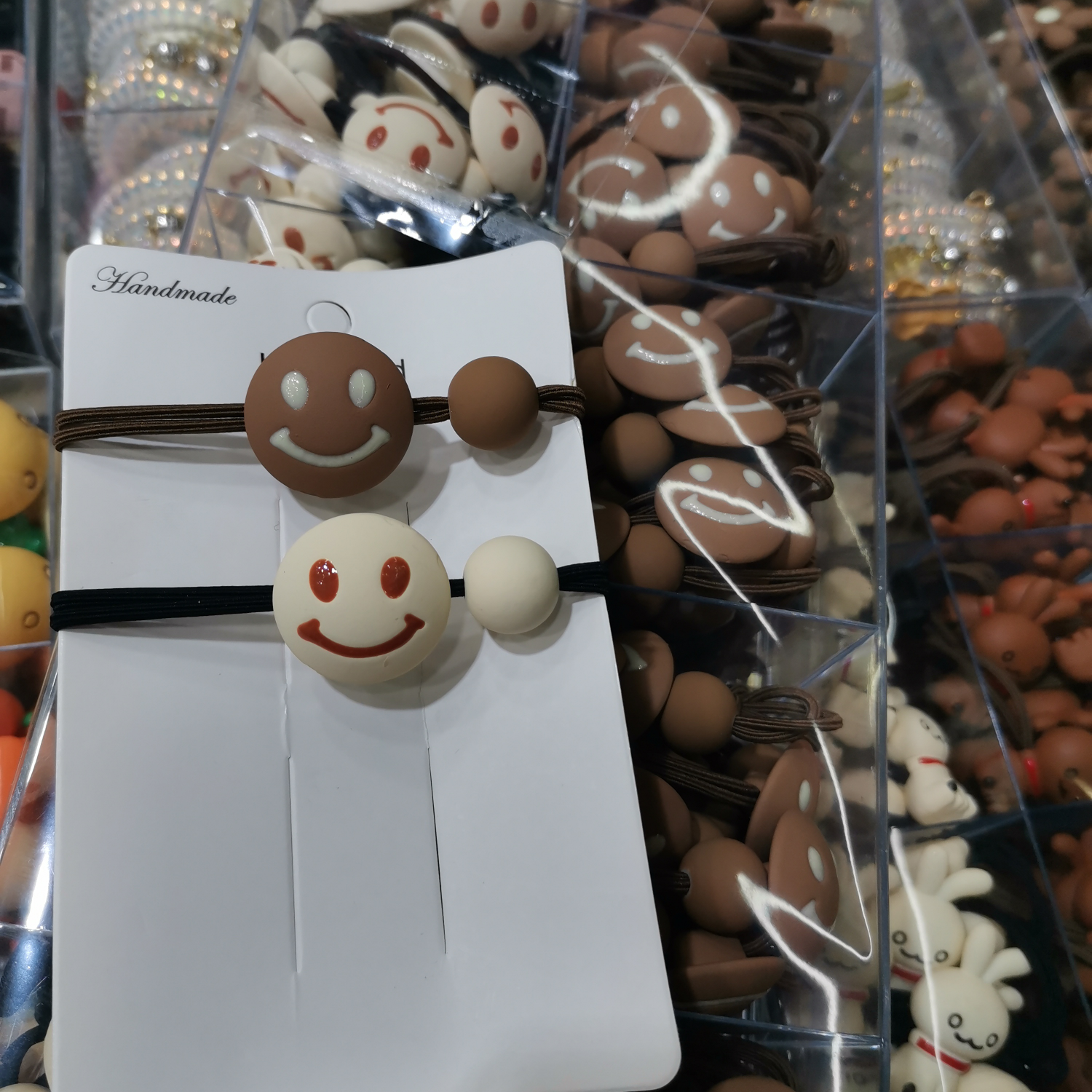 茶色笑脸皮筋