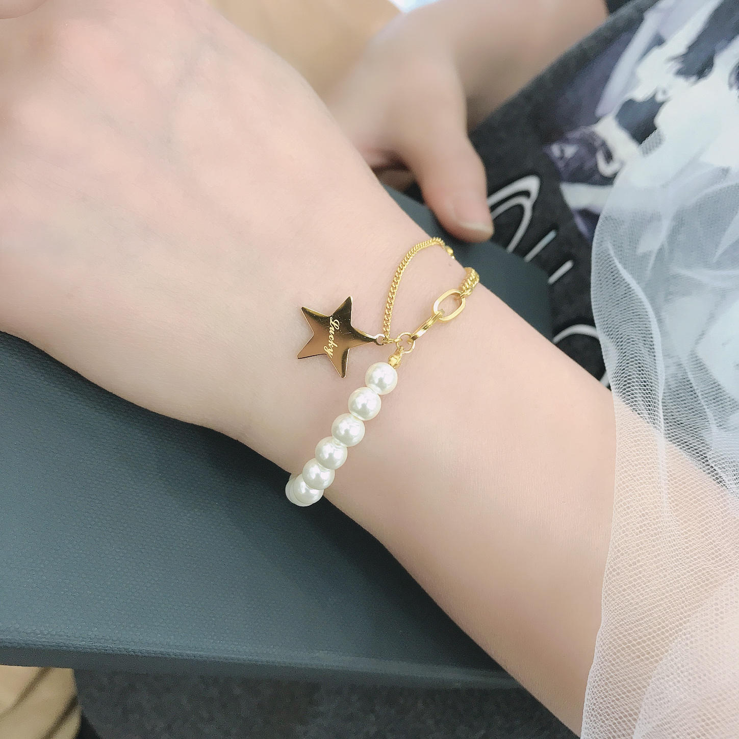 Bracelet details Picture