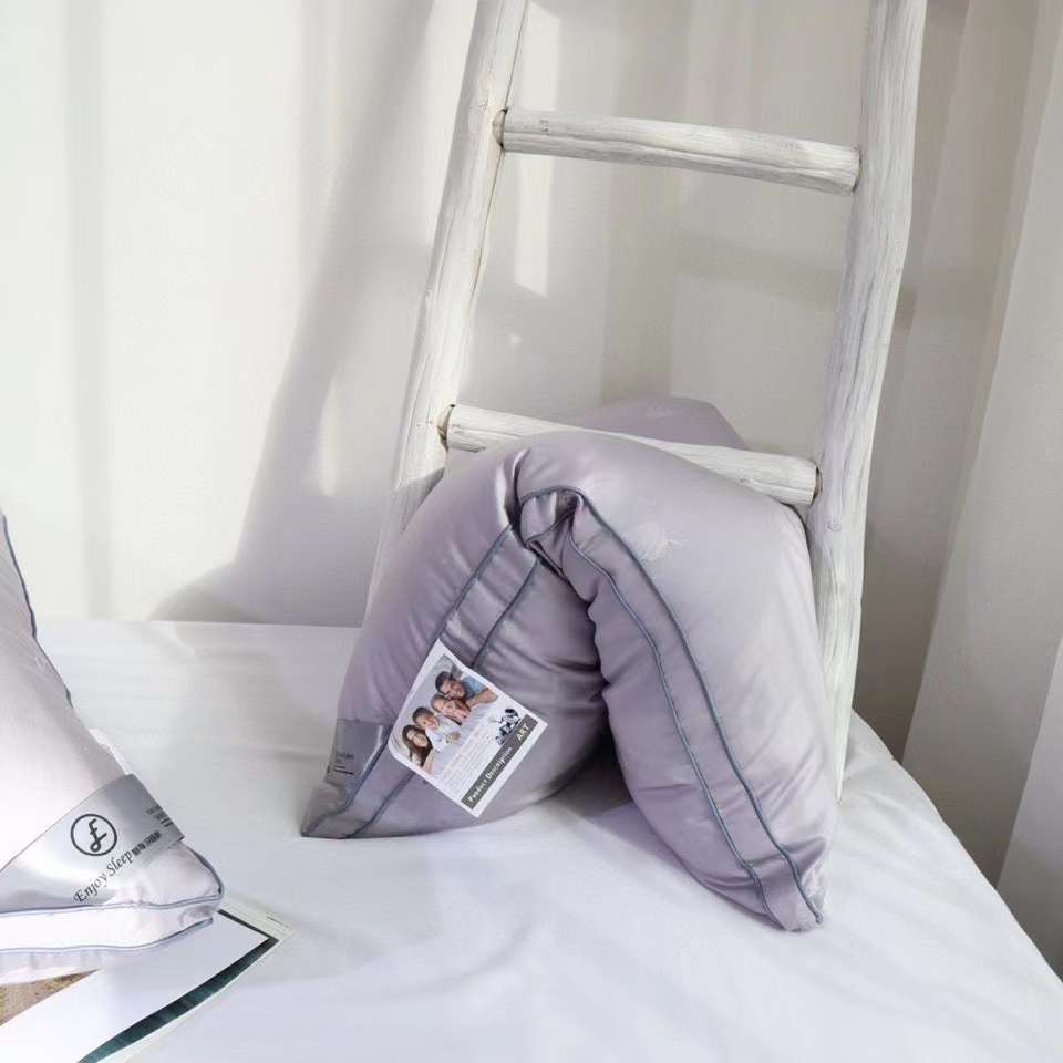 【 Wings. Feather High-end Light Luxury Pillow 】🍷 sleep takes up ½ of our life. Buy a pair of good pillow cores! It's very important to buy the right pillow core. It's soft and brings a lot of happiness! Application Scenario