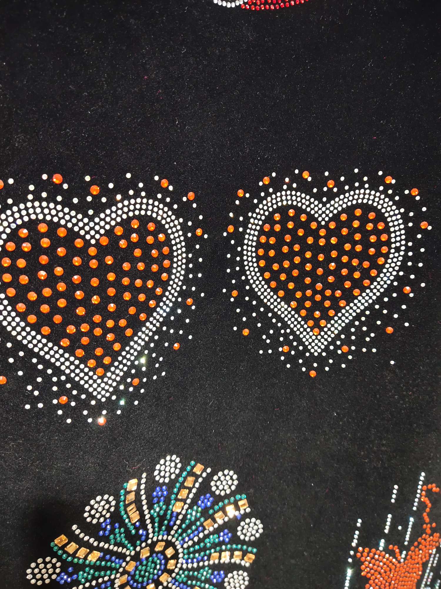 Double hearts of peach detail image 1