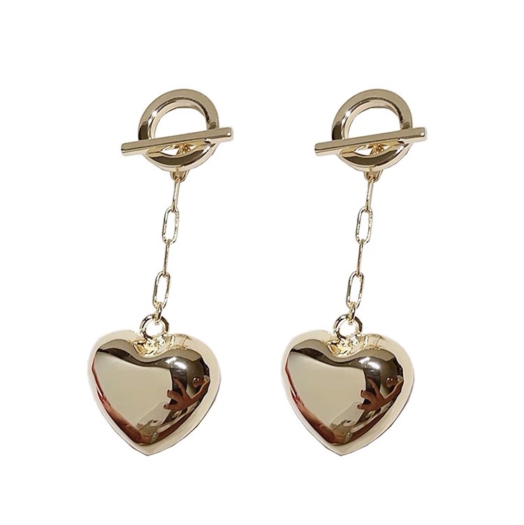Dingxin Accessories Earrings 911818, a popular new product for foreign trade, offers fashionable metal earrings with a European and American style. Wholesale supply