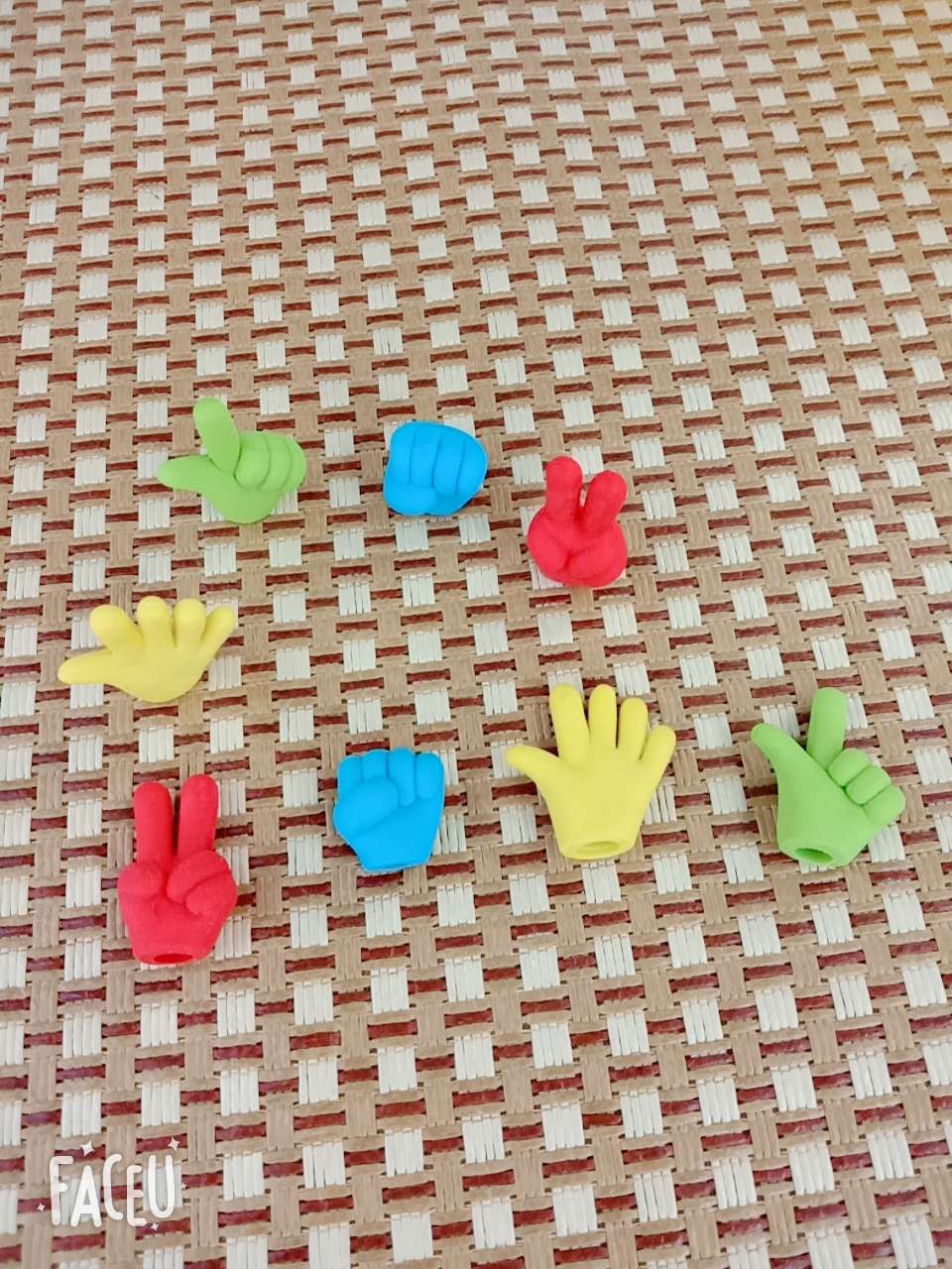 剪刀石头布造型环保橡皮擦产品图