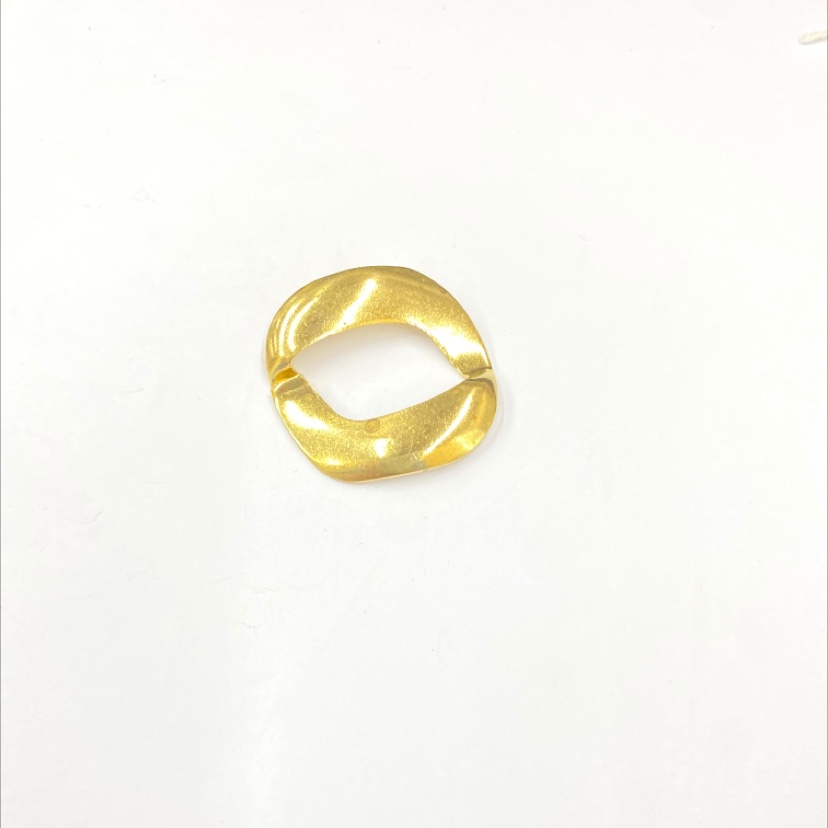 XW09054 Hollow irregular fold segment