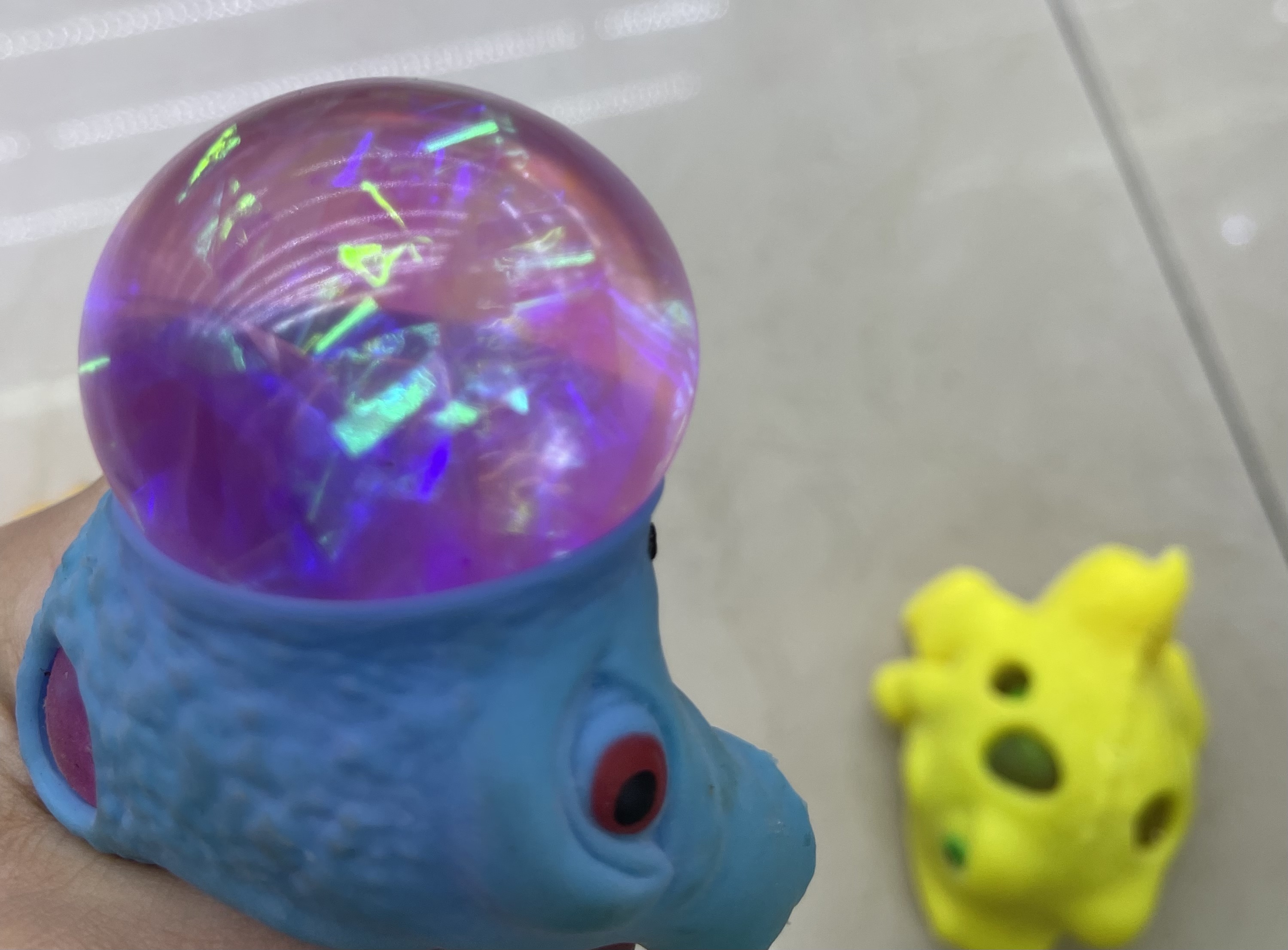 التمساح يضغط على التميمات ويحول الالعاب المتحركة المتحركة HY098 Item Picture