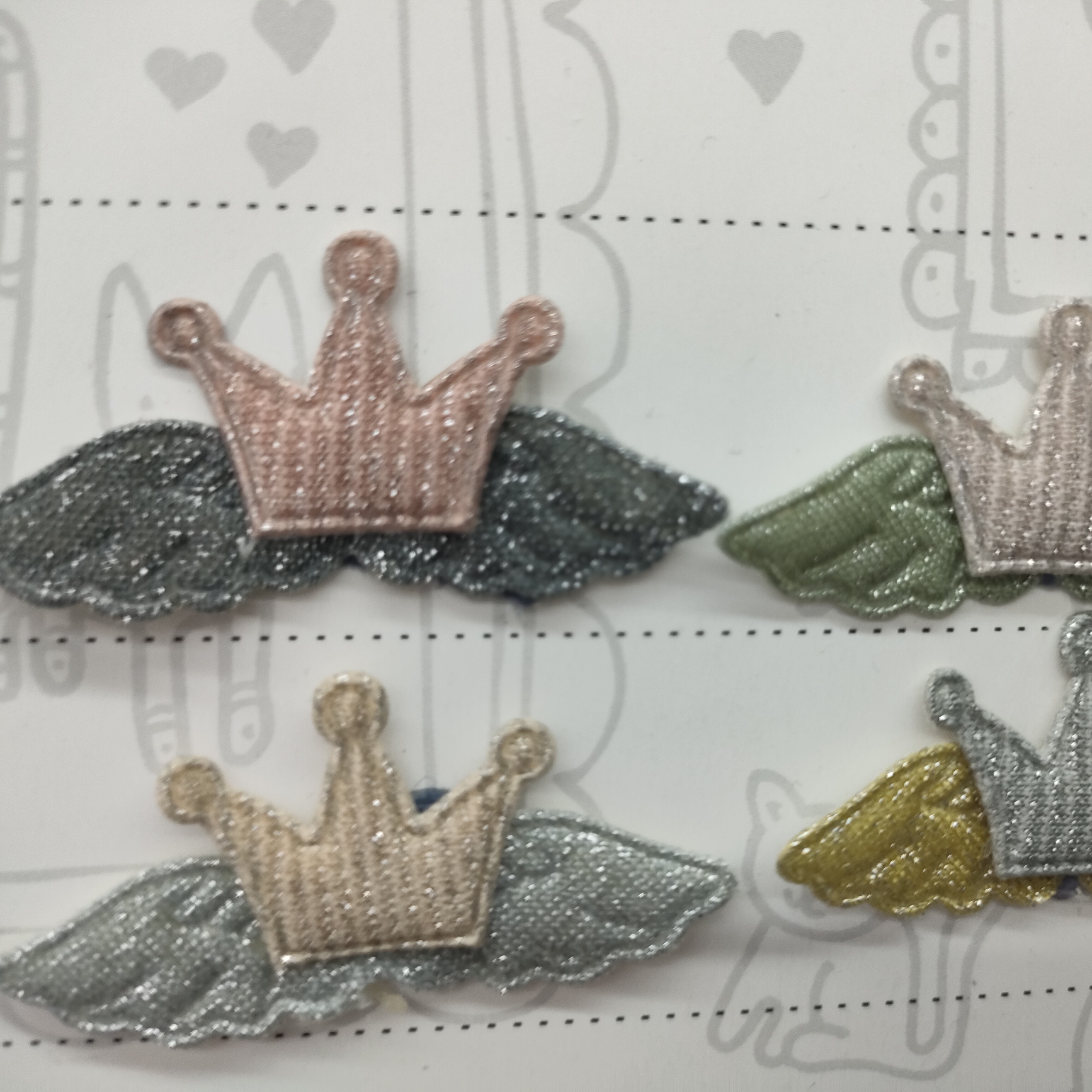 Wing crown